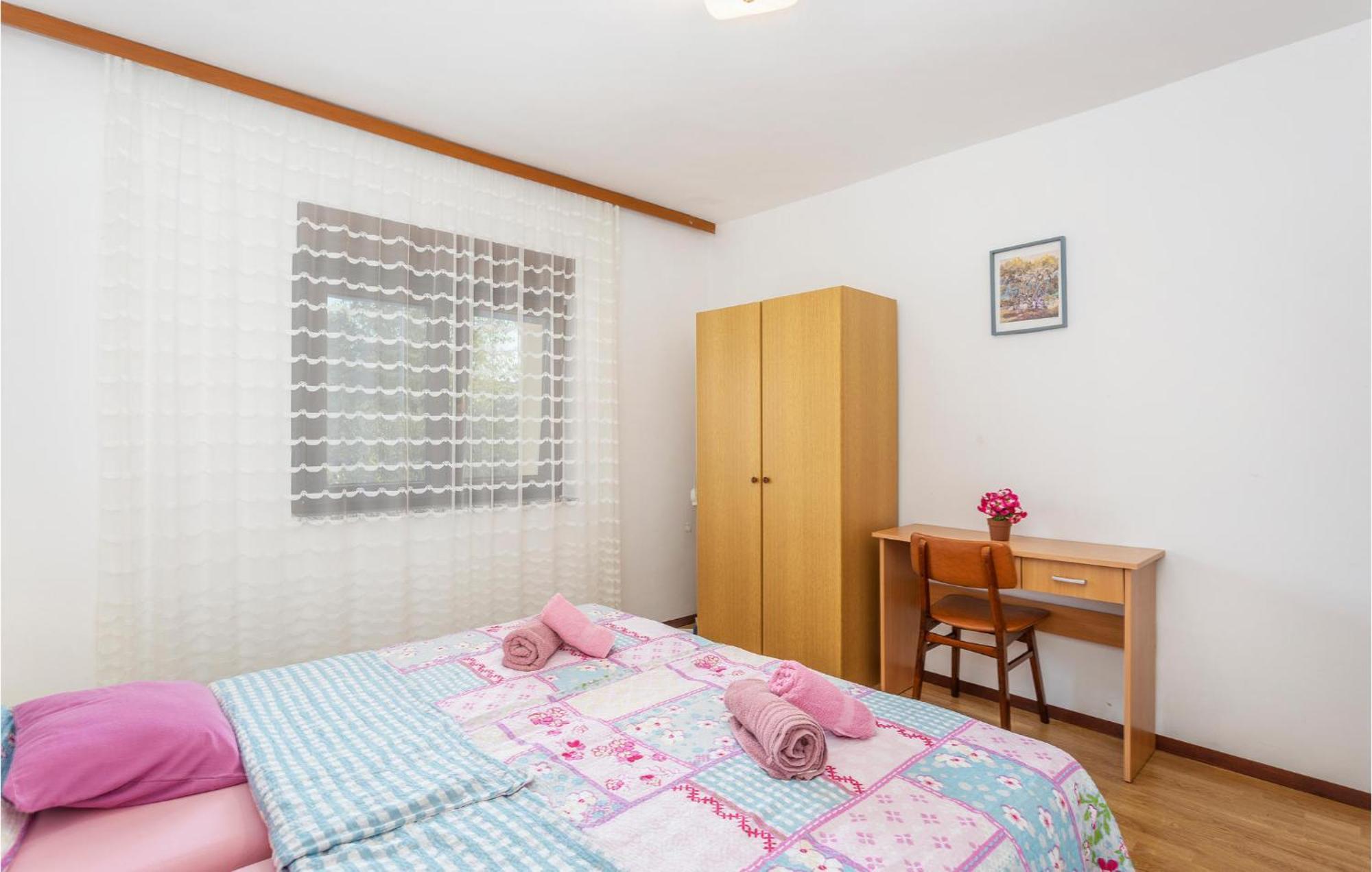 Gorgeous Apartment In Pinezici With Kitchen Zewnętrze zdjęcie
